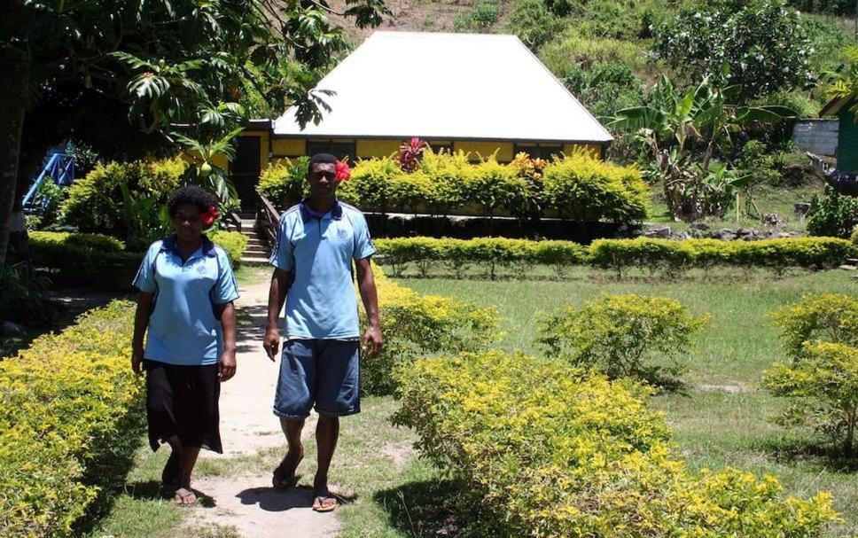 Ratu Kini Dive & Stay Mana Island Exterior foto